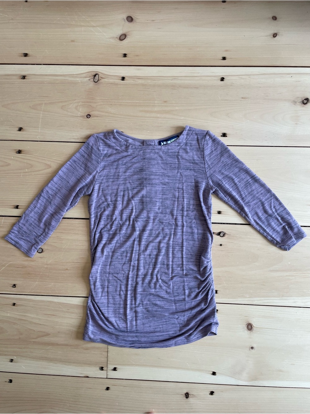 Women’s Lavender Button-Back 3/4 Sleeve Tee